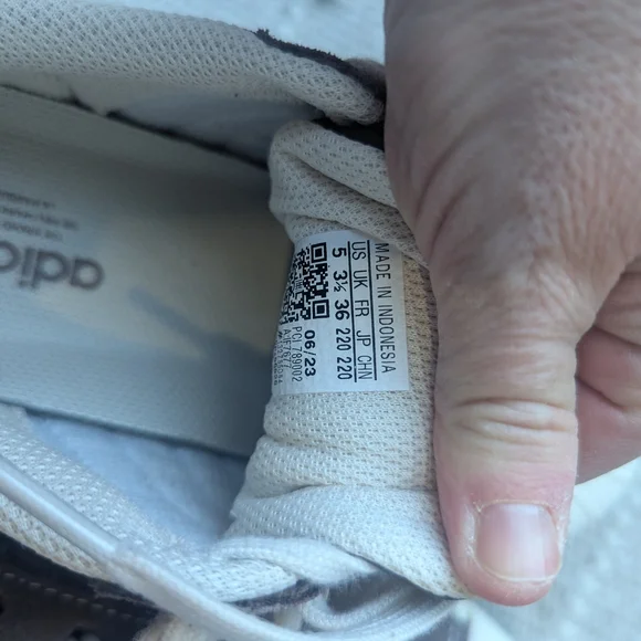 Adidas Kids Brown and White Sneakers - Picture 5 of 6